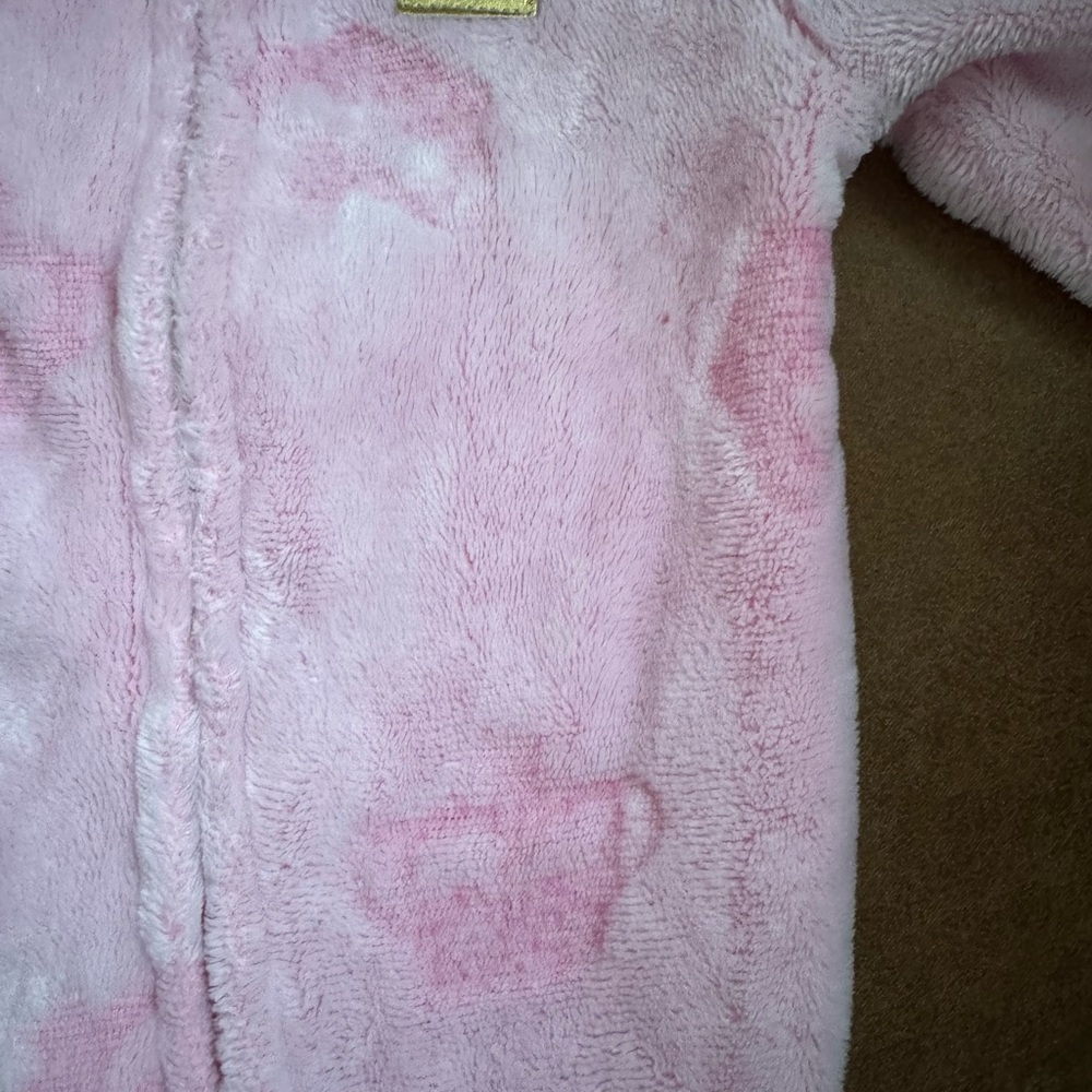 Juicy couture baby girl onesie size 0-3 months. Excellent condition - Picture 3 of 4